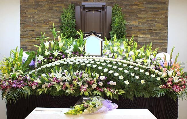創価学会の葬式 友人葬 の流れや費用 小さなお葬式のコラム